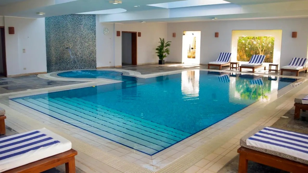 الفندق قيصر باي ريزورت - مرسى مطروح